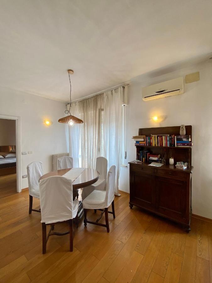Terrazza Zaccagni Apartment Parma Luaran gambar